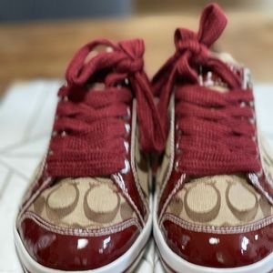 Coach like new size 7 shoes